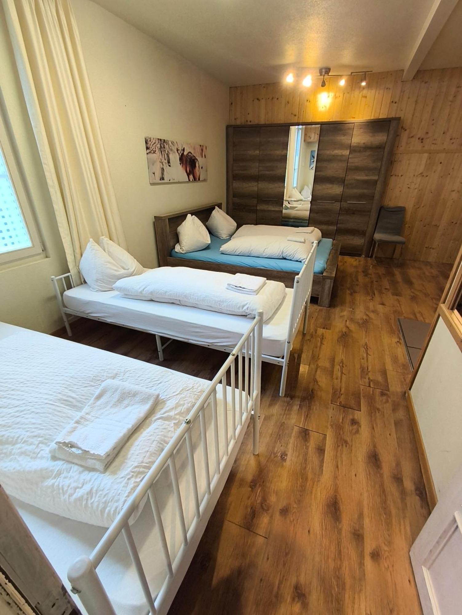 Interlaken Linda Inn Lodge Room photo